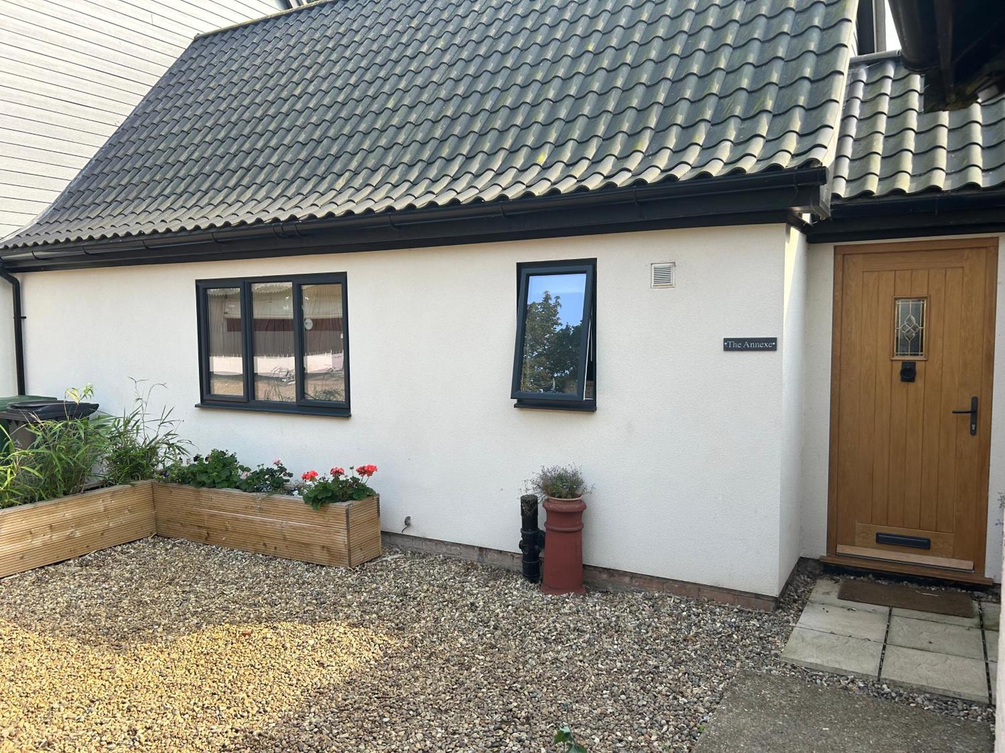Вилла Littleton Farm Barns Saham Toney Экстерьер фото